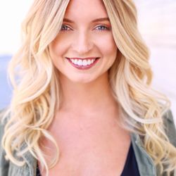 BLUSH + BONE beauty by Jessica Clark - Headshot glam