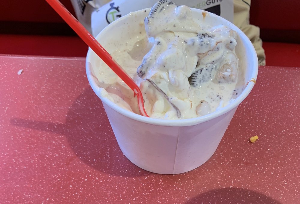 Ice Cream & Frozen Yogurt FREDDY’S FROZEN CUSTARD & STEAKBURGERS 13