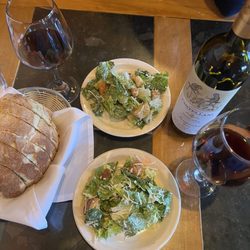 daVinci's - Bottomless Caesar Salad And Freshly Baked Tuscan Bread