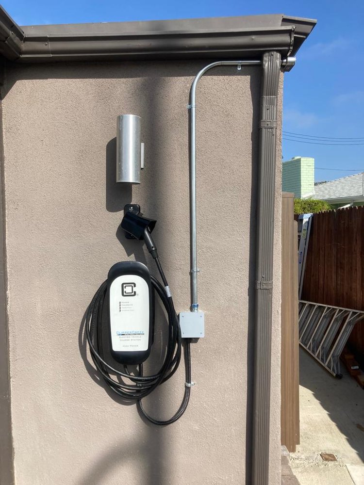 Slide of AmpZ Electrical