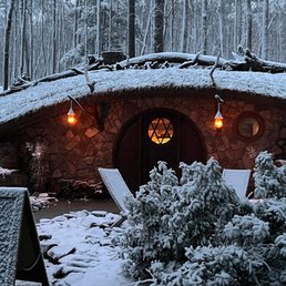 Hobbit house June farm... wonderful overnight stay... everything was perfect and peaceful!! Thank you for a great stay... Hobbit house June farm... wonderful overnight stay... everything was perfect and peaceful!! Thank you for a great stay...