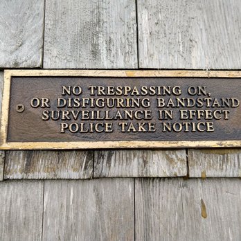 Ocean Park - Warning sign - Parks Near Me - Oak Bluffs, Massachusetts
