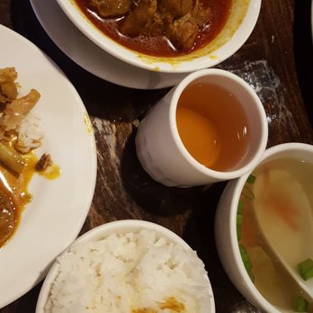 New Belacan Restaurant - Curry chicken lunvh special. I guess i should have told them i wanted it all in 1 plate.. - Malaysian Near Me - Brooklyn, New York New Belacan Restaurant - Curry chicken lunvh special. I guess i should have told them i wanted it all in 1 plate.. - Malaysian Near Me - Brooklyn, New York