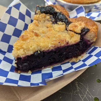 Bang Bang Pie & Biscuits - Blueberry pie - Bakeries Near Me - Chicago, Illinois