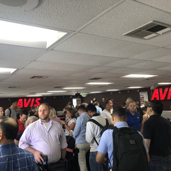 Avis - Car rental pick up line - Car Rental Near Me - Los Angeles, California Avis - Car rental pick up line - Car Rental Near Me - Los Angeles, California