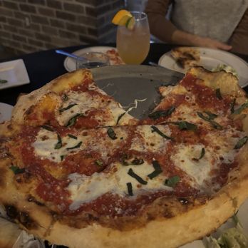 Bella Mama Rose - Margherita Pizza - Italian Near Me - Staten Island, New York