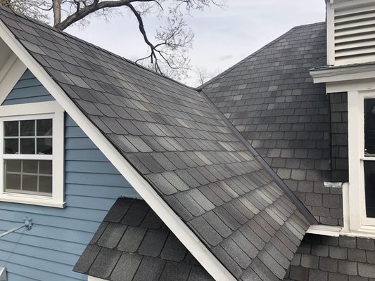 Lighthouse Contractors Logo