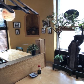 Sushi In Sushi - Interior - Sushi Bars Near Me - Mississauga, Ontario