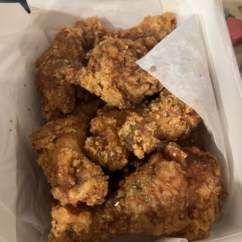 Vons Chicken - Fremont - full combo order of soy garlic wings - Korean Near Me - Fremont, California Vons Chicken - Fremont - full combo order of soy garlic wings - Korean Near Me - Fremont, California