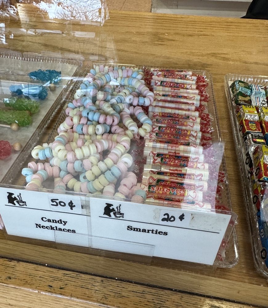 YE GOODIE SHOPPE Updated September 2024 22 Reviews 49 Main St