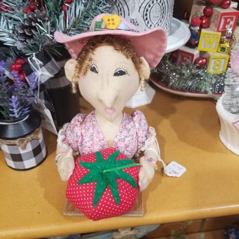 Foley Art Center - Arts & Crafts Near Me - Foley, Alabama
