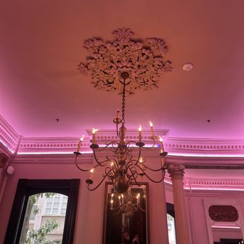 Columns - One of several sitting rooms - Hotels Near Me - New Orleans, Louisiana