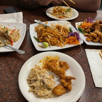 Thippawan Thai Restaurant - Spicy fried price (left) Phad Thai (middle) Orange chicken (right) - Thai Near Me - Rancho Cucamonga, California Thippawan Thai Restaurant - Spicy fried price (left) Phad Thai (middle) Orange chicken (right) - Thai Near Me - Rancho Cucamonga, California
