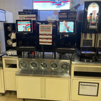 7-Eleven - The 2 fresh brew coffee machine & Espresso & Mocha & Latte - Convenience Stores Near Me - Los Angeles, California 7-Eleven - The 2 fresh brew coffee machine & Espresso & Mocha & Latte - Convenience Stores Near Me - Los Angeles, California