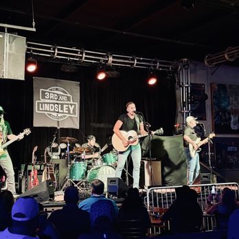 3rd And Lindsley - Stage - Music Venues Near Me - Nashville, Tennessee