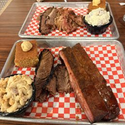 2 piece combo (Pulled Pork, Brisket) and 2 piece combo (Spareribs, Brisket)