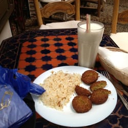 Cordoba Siglo XII - Arroz con falafel y batido de almendra amarga