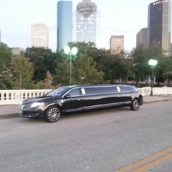 Isaacs Luxury Black Car Service - Lincoln MKT