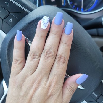 Lady Q Nails - Acrylic beautiful - Nail Salons Near Me - Cheyenne, Wyoming