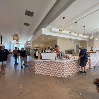 Scout Coffee Company - Very roomy - Coffee Roasteries Near Me - Morro Bay, California