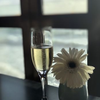 Splashes Restaurant - New American Near Me - Laguna Beach, California Splashes Restaurant - New American Near Me - Laguna Beach, California