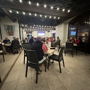 Stuft Pizza Bar & Grill - Plenty of seating inside and out side - Pizza Near Me - La Quinta, California Stuft Pizza Bar & Grill - Plenty of seating inside and out side - Pizza Near Me - La Quinta, California
