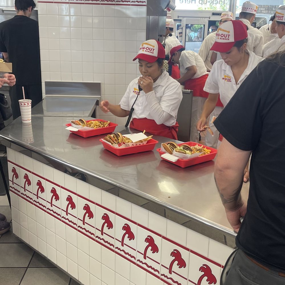 In-N-Out Burger - Orders ready for hungry patrons. - Burgers Near Me - Keizer, Oregon In-N-Out Burger - Orders ready for hungry patrons. - Burgers Near Me - Keizer, Oregon