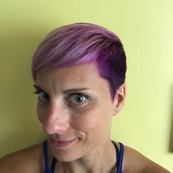 Salon D'va - If you're willing to try fun stuff, she will take you there!