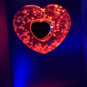 Jellyfish Museum - Museums Near Me - Pompano Beach, Florida
