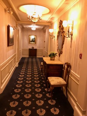 The Hotel Elysee by null
