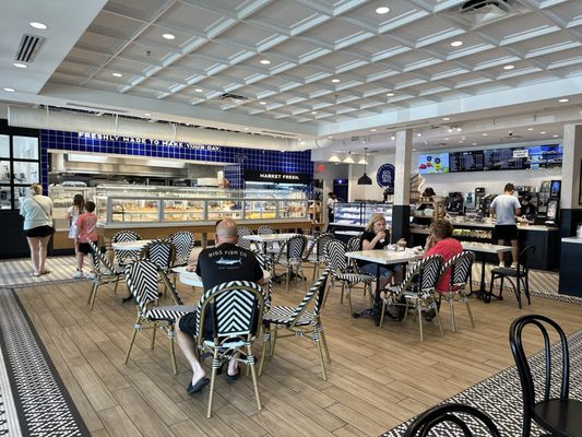 Paris Baguette by null