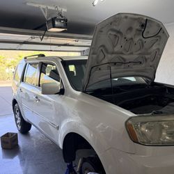 Speedway Mobile Auto - Customer's Honda pilot with a leaky rack and pinion and some other maintenance items that needed to be replaced