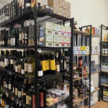 Bottle House - a wide selection of wine bottles - Beer, Wine & Spirits Near Me - Charlottesville, Virginia
