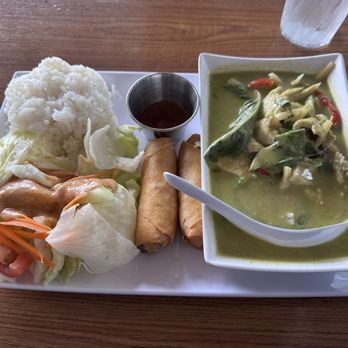 Nine & Nine Thai Kitchen - Green curry - Thai Near Me - Pasadena, California Nine & Nine Thai Kitchen - Green curry - Thai Near Me - Pasadena, California
