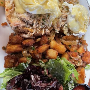 Silver Cloud Restaurant and Karaoke Bar - Crab Benedict - American Near Me - San Francisco, California Silver Cloud Restaurant and Karaoke Bar - Crab Benedict - American Near Me - San Francisco, California