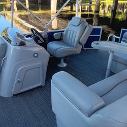 Angler's Resort - Benington Pontoon Boat