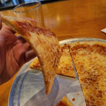 Apopka Pizza - Classic cheese. Thin and crisp - Pizza Near Me - Apopka, Florida Apopka Pizza - Classic cheese. Thin and crisp - Pizza Near Me - Apopka, Florida