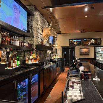 LongHorn Steakhouse - View of their attractive bar. - Steakhouses Near Me - Schaumburg, Illinois