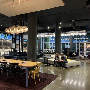 ALOFT CHICAGO MAG MILE - Updated January 2026 - 229 Photos & 151