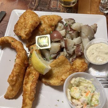 The Cellar on Oakwood - Fisherman's platter , note; ordered without the included slice of rye bread - Pizza Near Me - Oak Creek, Wisconsin The Cellar on Oakwood - Fisherman's platter , note; ordered without the included slice of rye bread - Pizza Near Me - Oak Creek, Wisconsin