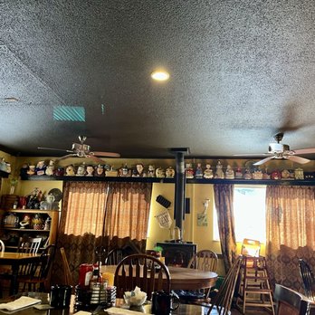 Dusty Boots Motel & Cafe - Cool decor - Cafes Near Me - Cloudcroft, New Mexico