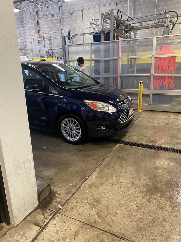 QUIROGA’S CAR WASH Updated June 2024 42 Photos & 51 Reviews 2036