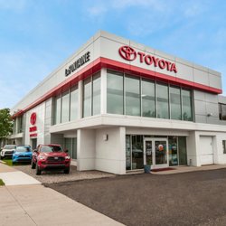 LaFontaine Toyota of Dearborn - Exterior Shot of the Building