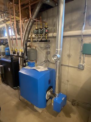 V & G Plumbing & Heating Logo