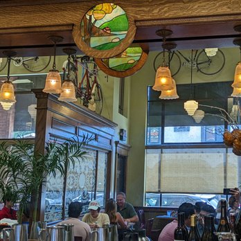 Linn's Restaurant - American Near Me - Cambria, California Linn's Restaurant - American Near Me - Cambria, California