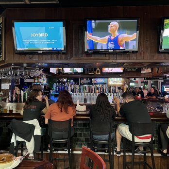 JP Mulligans Restaurant & Pub - people sitting at the bar - Sports Bars Near Me - Pembroke Pines, Florida JP Mulligans Restaurant & Pub - people sitting at the bar - Sports Bars Near Me - Pembroke Pines, Florida