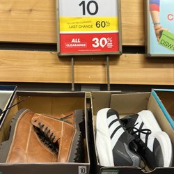 DSW Designer Shoe Warehouse