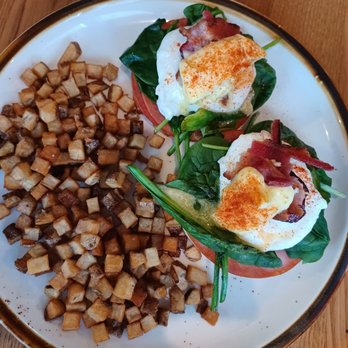 Jake's On Main - Breakfast & Brunch Near Me - Landisville, Pennsylvania