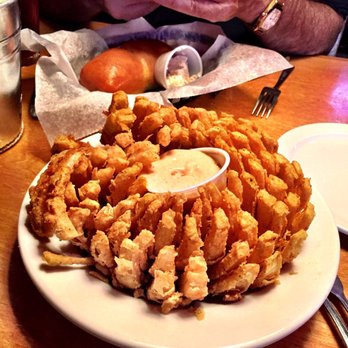 Texas Roadhouse - Onion blossom - American Near Me - Kenosha, Wisconsin