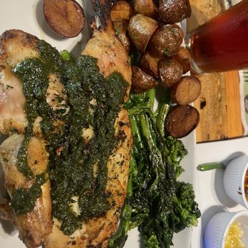 Piero's PizzaVino - Chicken entree - Italian Near Me - Palm Desert, California